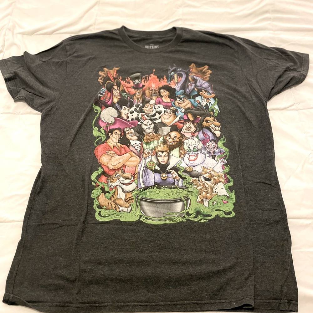 Disney Villains Women's Gray Graphic Short Sleeve Shirt Size XXL